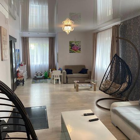 הוילה לייפאז'ה Svetes House - Garden & Bbq & Parking מראה חיצוני תמונה